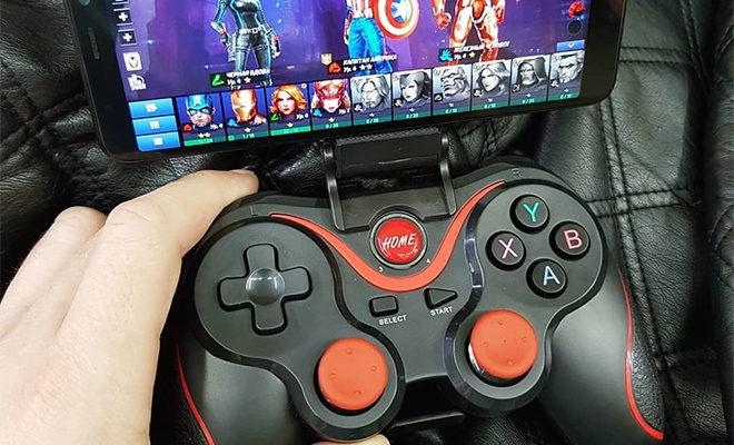 Les meilleurs gamepads et joysticks pour votre téléphone