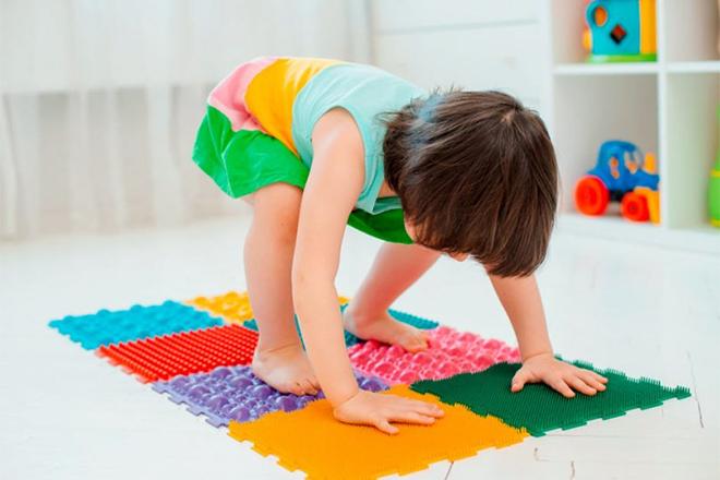 Les meilleurs tapis orthopédiques pour enfants